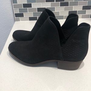 NEW Lucky Brand Bootie.